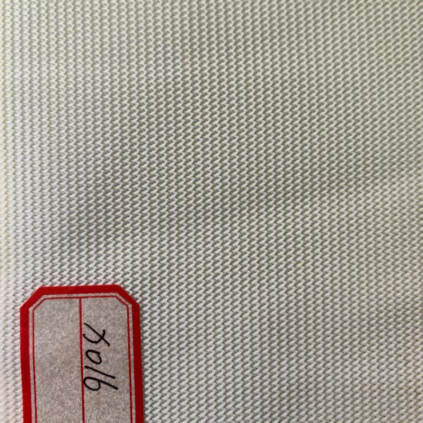 O que é tecido de malha de três camadas?